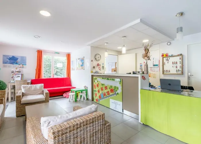 Aparthotel Vacanceole - Les Rives Du Lac 3*