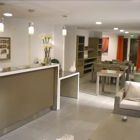 Vacancéole - Les Rives Du Apartahotel Lacanau