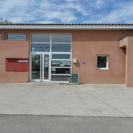 Vacanceole - Les Rives Du Lac Aparthotel 3*