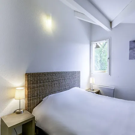 Vacanceole - Les Rives Du Lac Aparthotel 3*