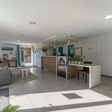 Aparthotel Vacanceole - Les Rives Du Lac 3*